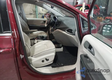 2017 Chrysler Pacifica Hybrid Platinum from USA, damaged, VIN 2C4RC1N79HR677138